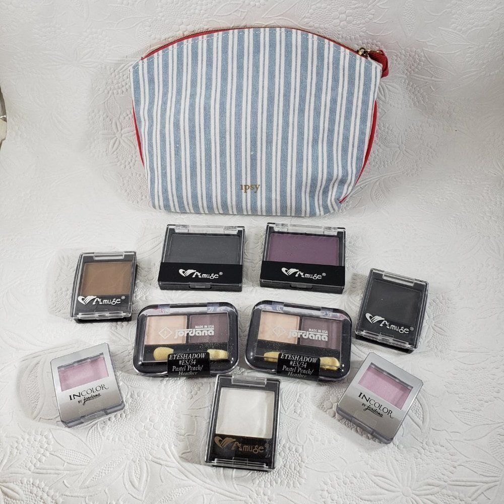 Large Eyeshadow bundle - FREE bag